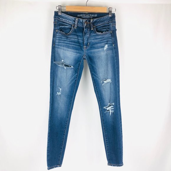 American Eagle Outfitters Denim - American Eagle Distressed Skinny Jean Size 2 Short